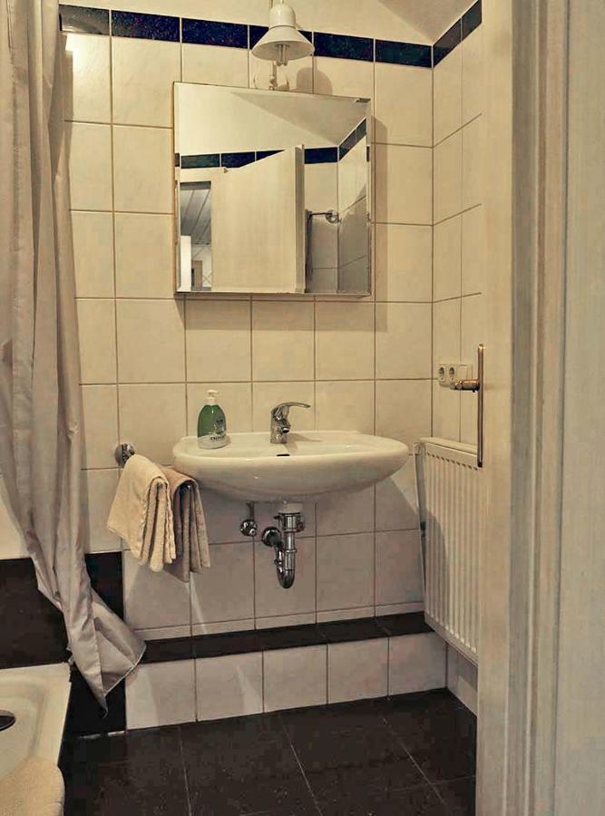 Ferien-Messe-Handwerker- Apartment Bensberg Bergisch Gladbach Exteriér fotografie